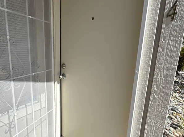 2403 Sunny Slope Dr APT 4, Sparks, NV 89434