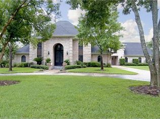 2205 San Miguel Dr, Friendswood, TX 77546