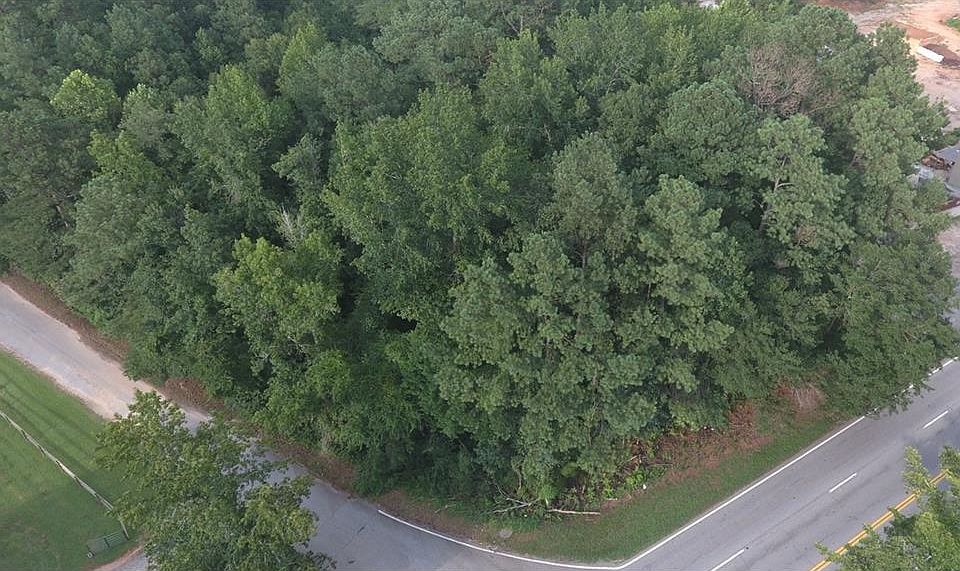 1st image of 4050 Highway 166 Fairburn Rd