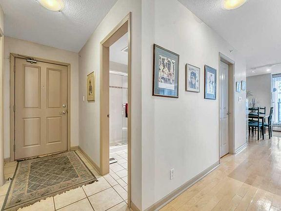 3rd image of 650 W 10th St SW #507