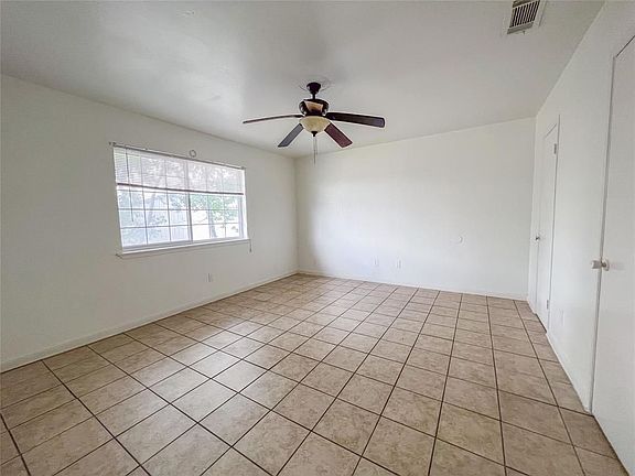 4th image of 5704 Edgemoor Dr APT 51