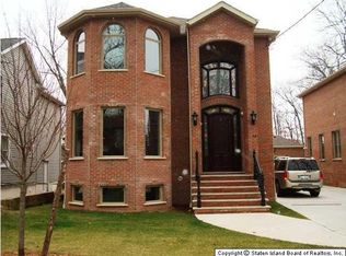 94 Hanover Ave, Staten Island, NY 10309