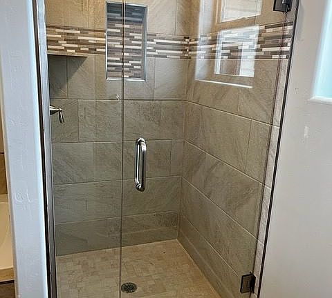 5th image of 256 S 1075 W