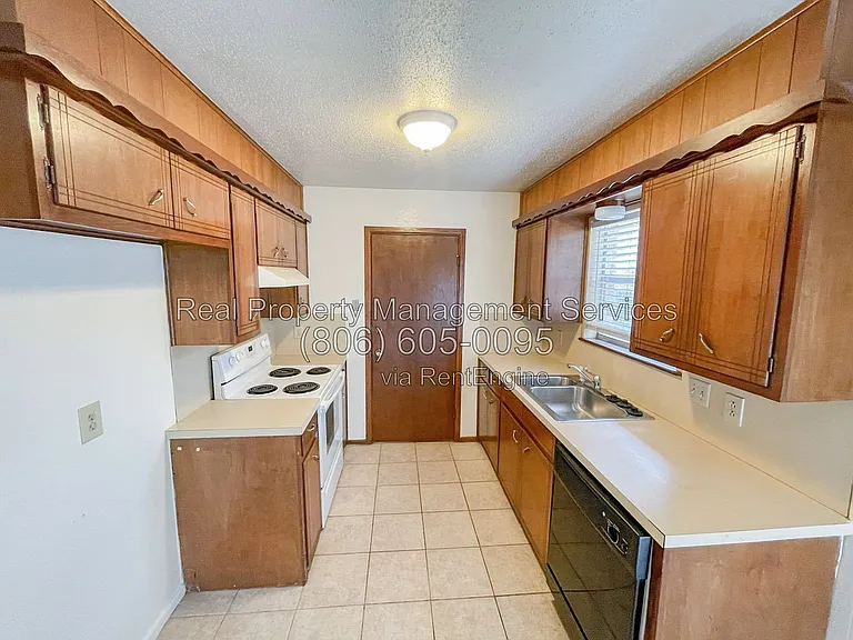 3406 70th Dr #B — Photo 3
