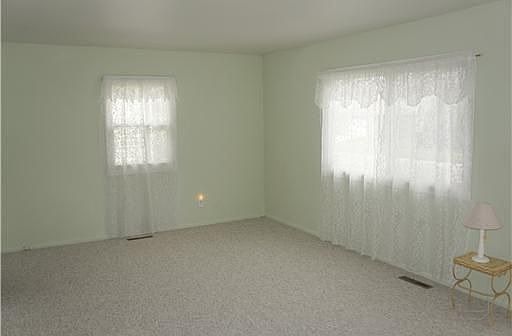 5th image of 2906 W Ford St