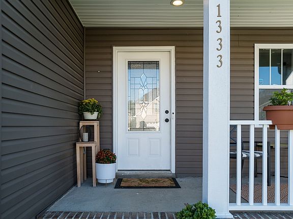 5th image of 1333 Harmon Ln