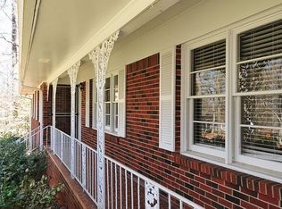 108 Spring Dr, Roswell, GA 30075