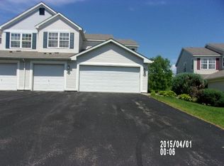 663 Providence Dr, Shakopee, MN 55379