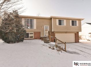 3219 Wilhelminia Dr, Bellevue, NE 68123