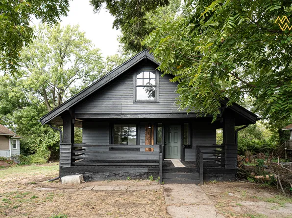 4430 Olive St, Kansas City, MO 64130