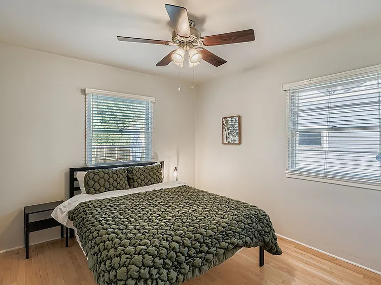 1545 S Steele St — Photo 18
