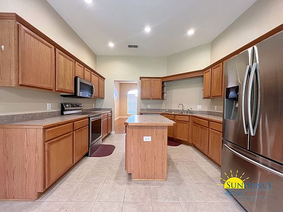 5th image of 2130 Pepper Dr
