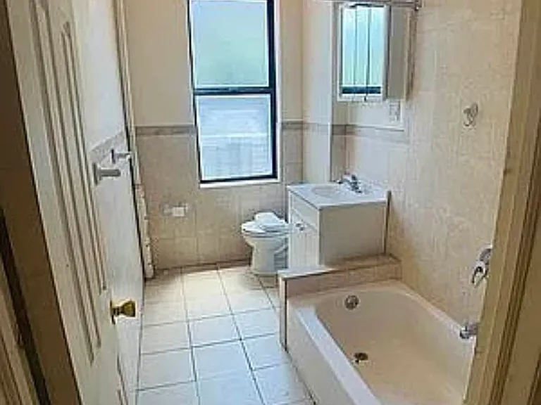 621 W 172nd St #22 — Photo 3