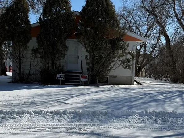 115 1st STREET W, Carnduff, SK S0C 0S0