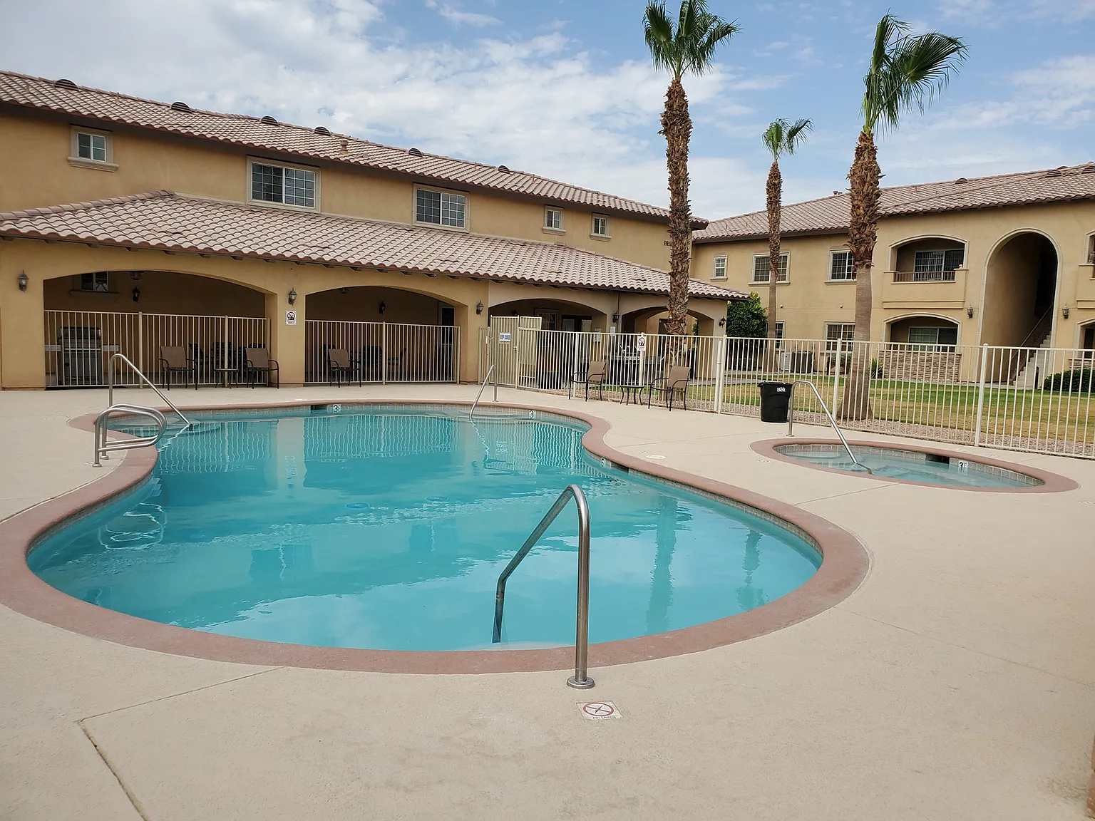 Villas Bonita Apartments — Photo 1