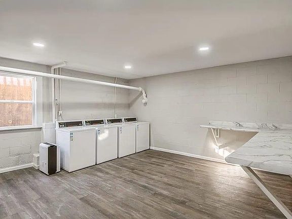 4th image of 6044-1 Williamsburg Ct #6044-1