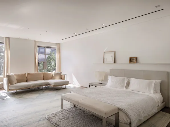 38 East 76th Street image 10 of 24