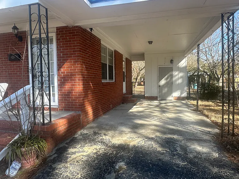 1815 Fargo Dr — Photo 9
