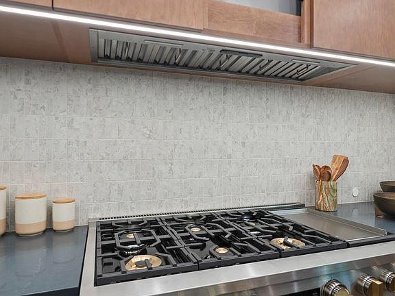 5th image of 6804 Brixley Cir