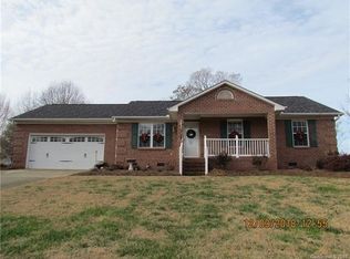 909 W Stokes St, China Grove, NC 28023