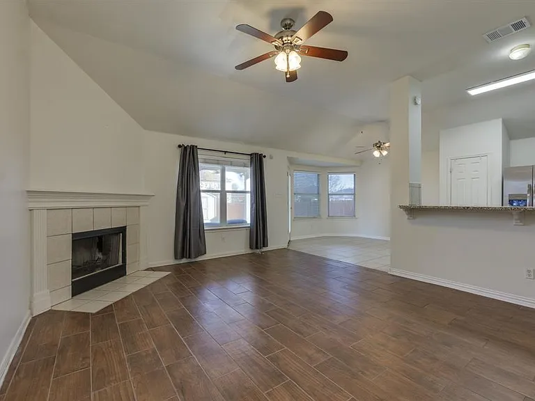 6007 Lone Star Ct — Photo 1