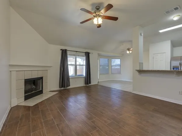 6007 Lone Star Ct, Hutto, TX 78634