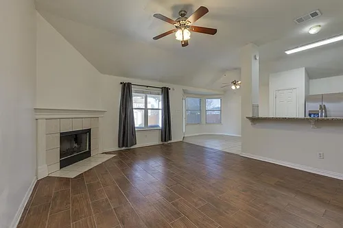 6007 Lone Star Ct Photo 1