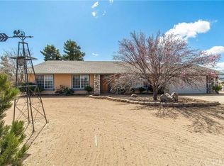 6433 Sunnyslope Rd, Phelan, CA 92371