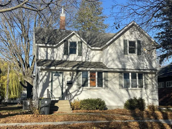 213 7th St, Tracy, MN 56175