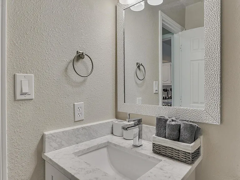 2116 Newcastle Cir — Photo 30