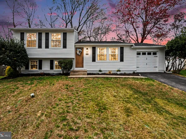 9205 Friar Rd, Fort Washington, MD 20744