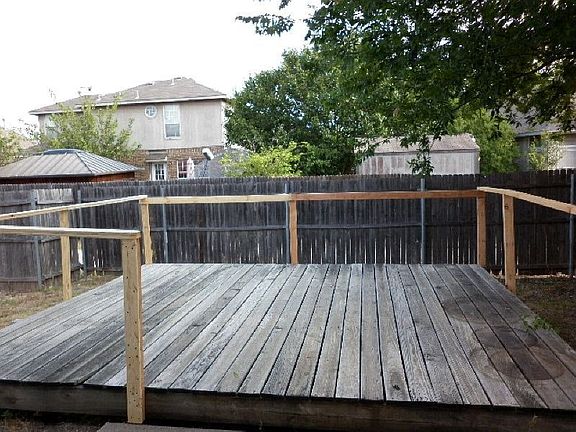 2nd image of 215 Nafus St