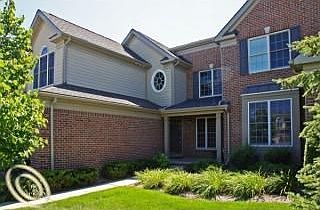 2nd image of 44891 Broadmoor Cir S #88