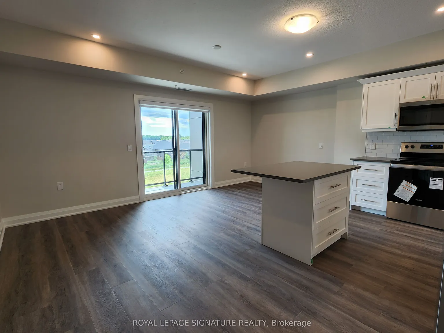 2 bed, $2,200 — Photo 1