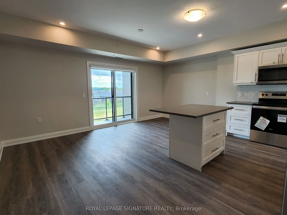 120 Summersides Blvd #312