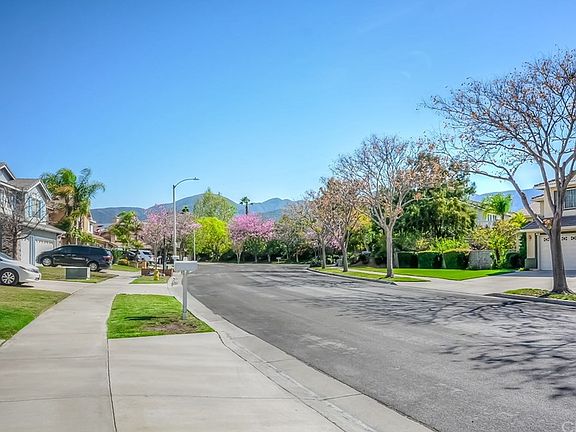 3rd image of 3215 Bighorn Cir