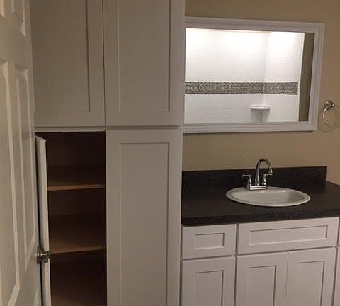 4th image of 398 Grant St #2