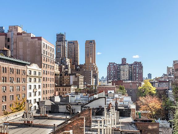 4th image of 140 W 71st St APT 8G