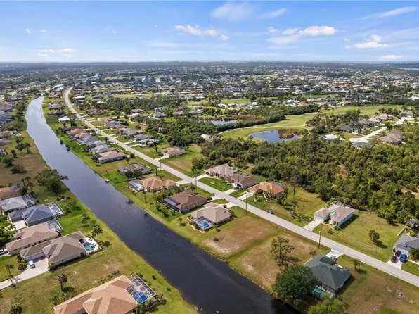 805 Rotonda Cir #893, Rotonda West, FL 33947