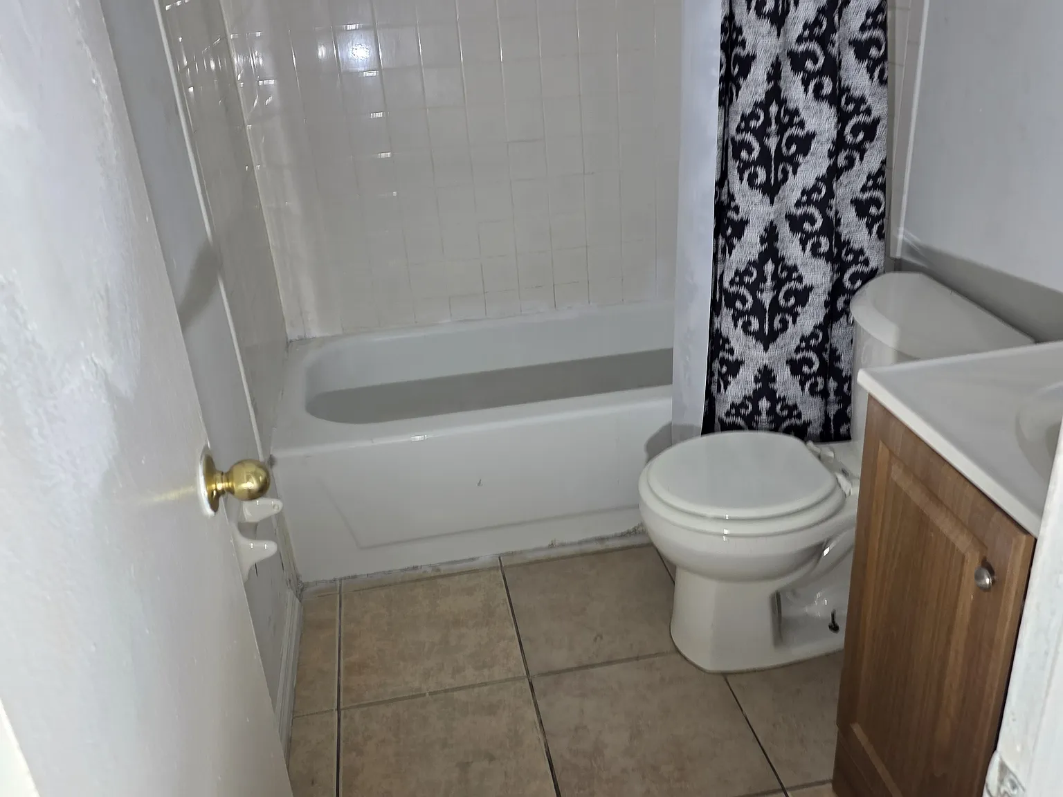 2 bed, 930 sqft, $1,650 — Photo 2