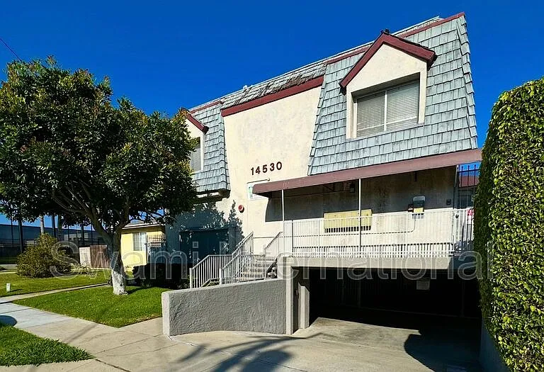 14530 Freeman Ave #4 — Photo 17