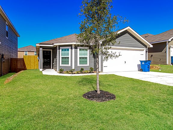 4th image of 26840 Steinbeck Dr