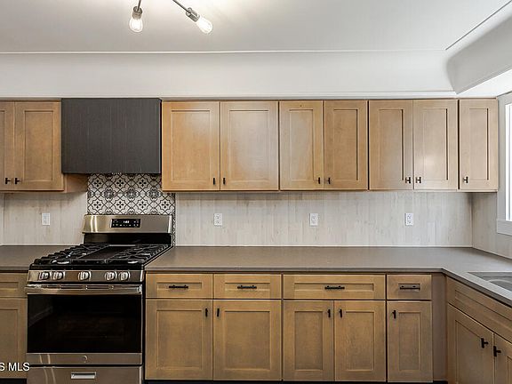 4th image of 4444 Woodmont Rd