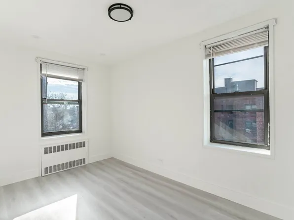 88-10 34th Avenue image 6 of 17