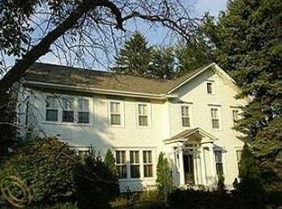 606 W Grand River Ave, Howell, MI 48843