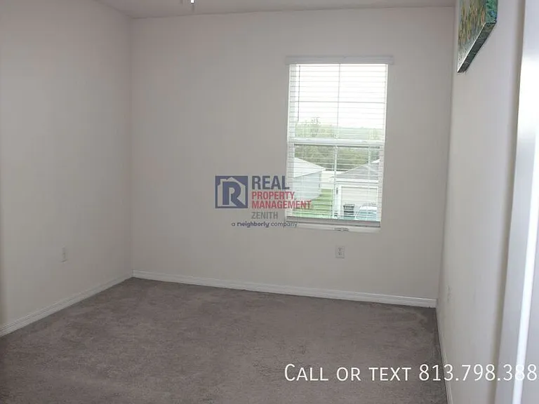 3199 Suncoast Plains Dr — Photo 19