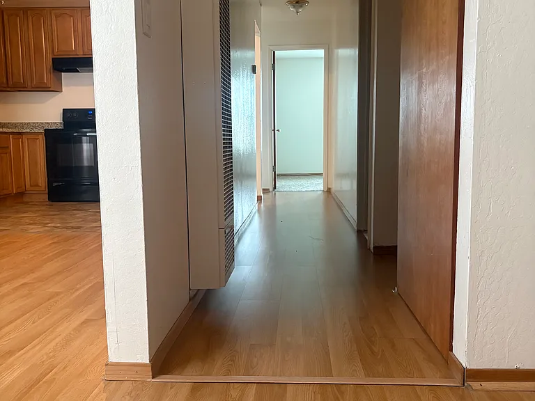 667 Villa St #4 — Photo 3