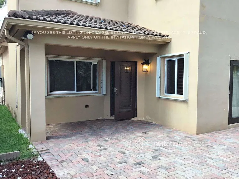 16349 SW 50th Ter — Photo 6