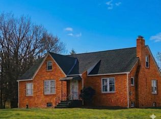 7376 Sharon Mercer Rd, Mercer, PA 16137