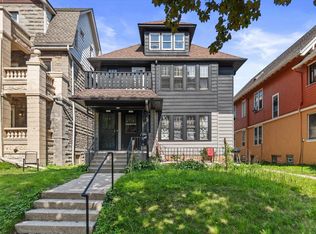 2960 N Maryland Ave #2962, Milwaukee, WI 53211